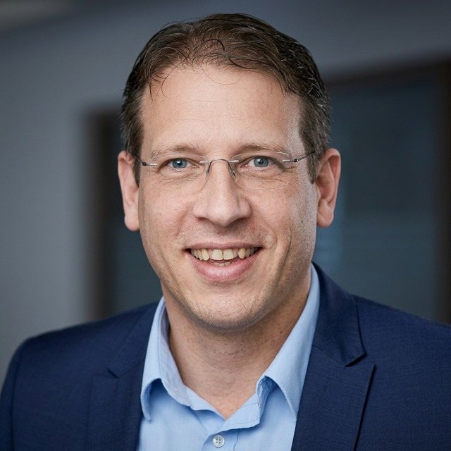 Piet Schmirler, Hotelfachmann und Entwickler von NexPMS